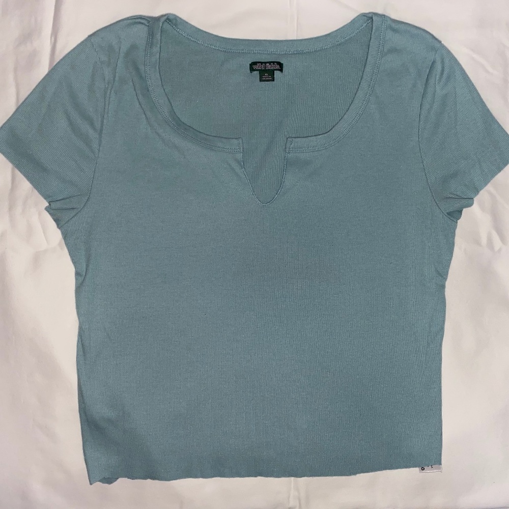 Wild Fable Notch Crop Top - Picture 1 of 2